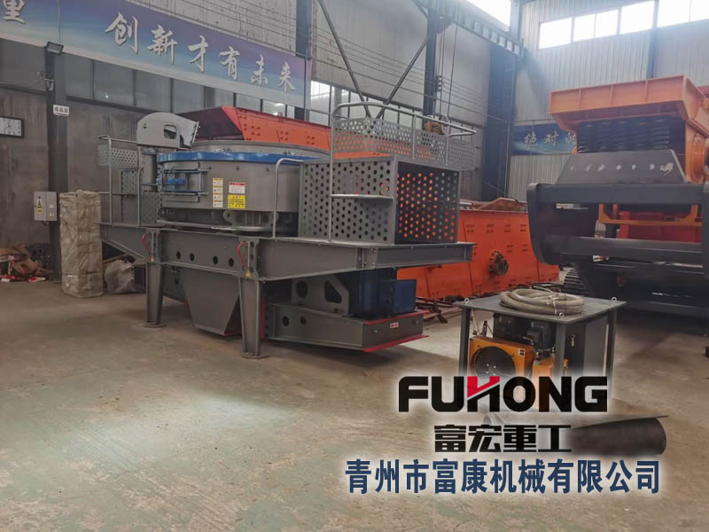 沖擊式破碎機單機有固定機型也有移動機型，用戶可根據實際情況進行選配